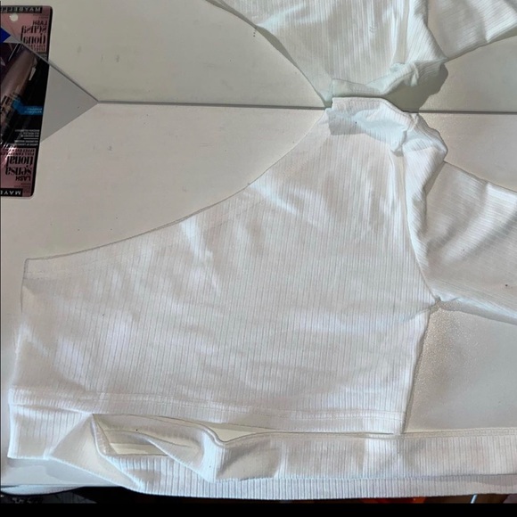 One sleeve crop top - Picture 2 of 2